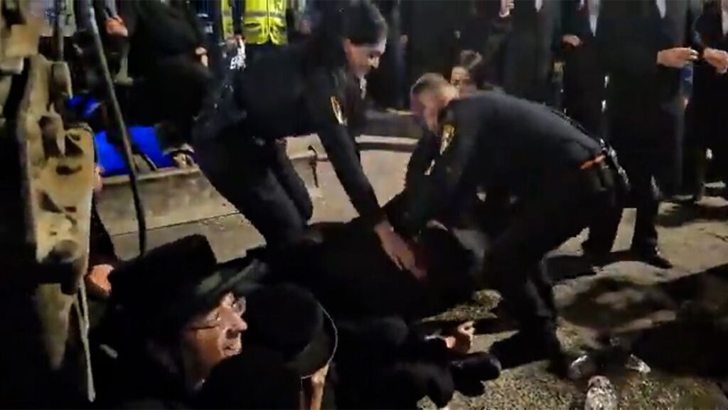 Israeli police clash with anti-draft ultra-Orthodox protesters