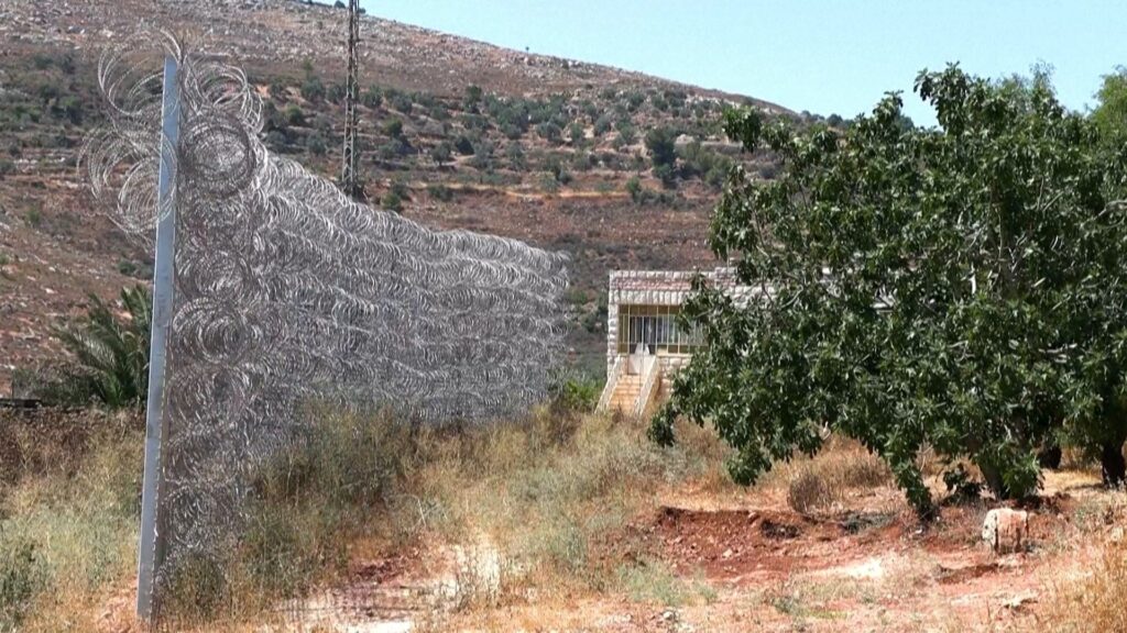 Israeli settlers attack Sinjil town in occupied West Bank