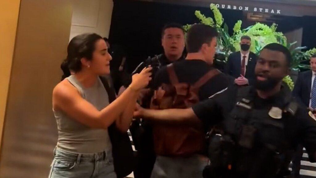 Protesters storm hotel, heckle Netanyahu in Washington DC